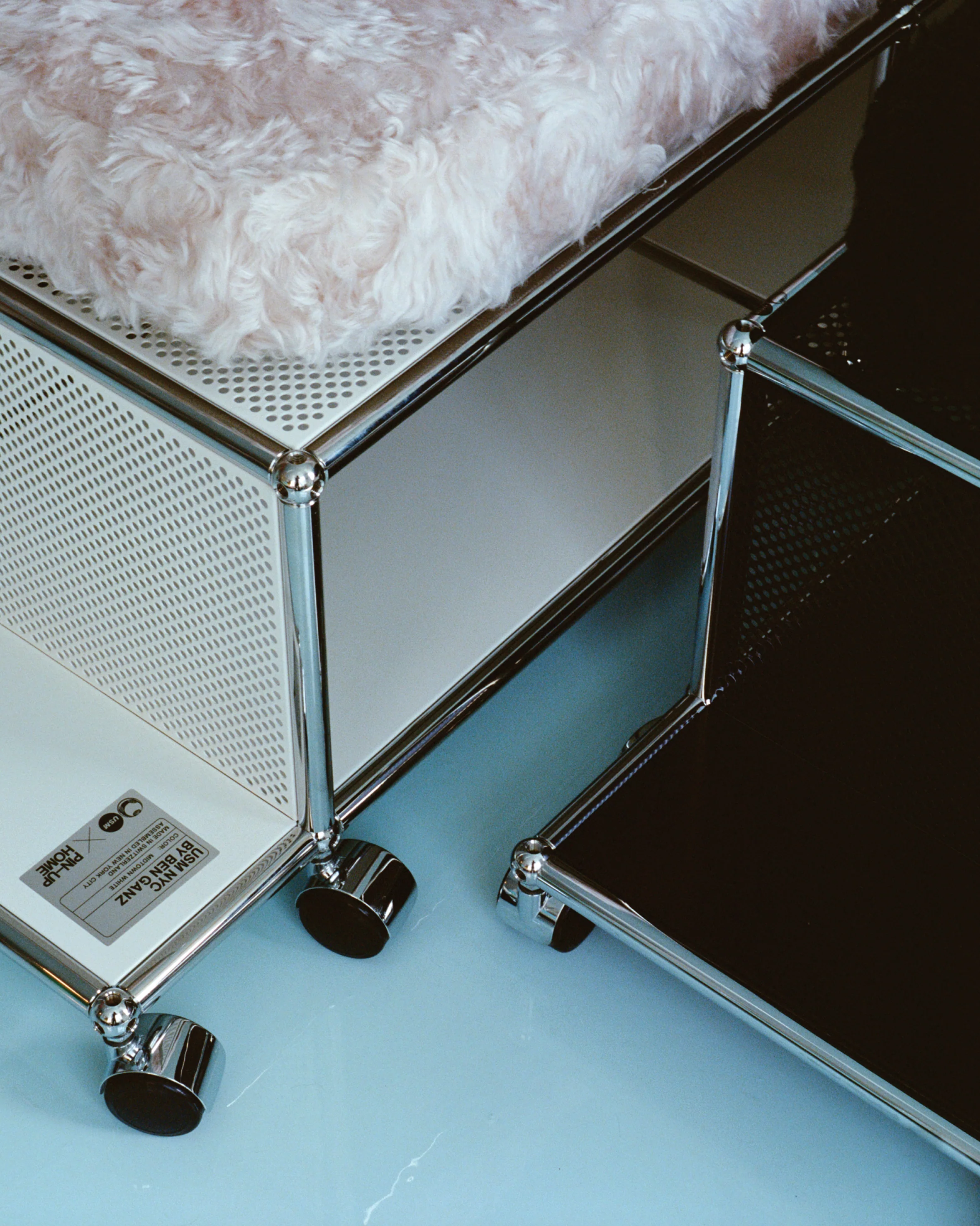 CENTRAL LOUNGE - Image 6