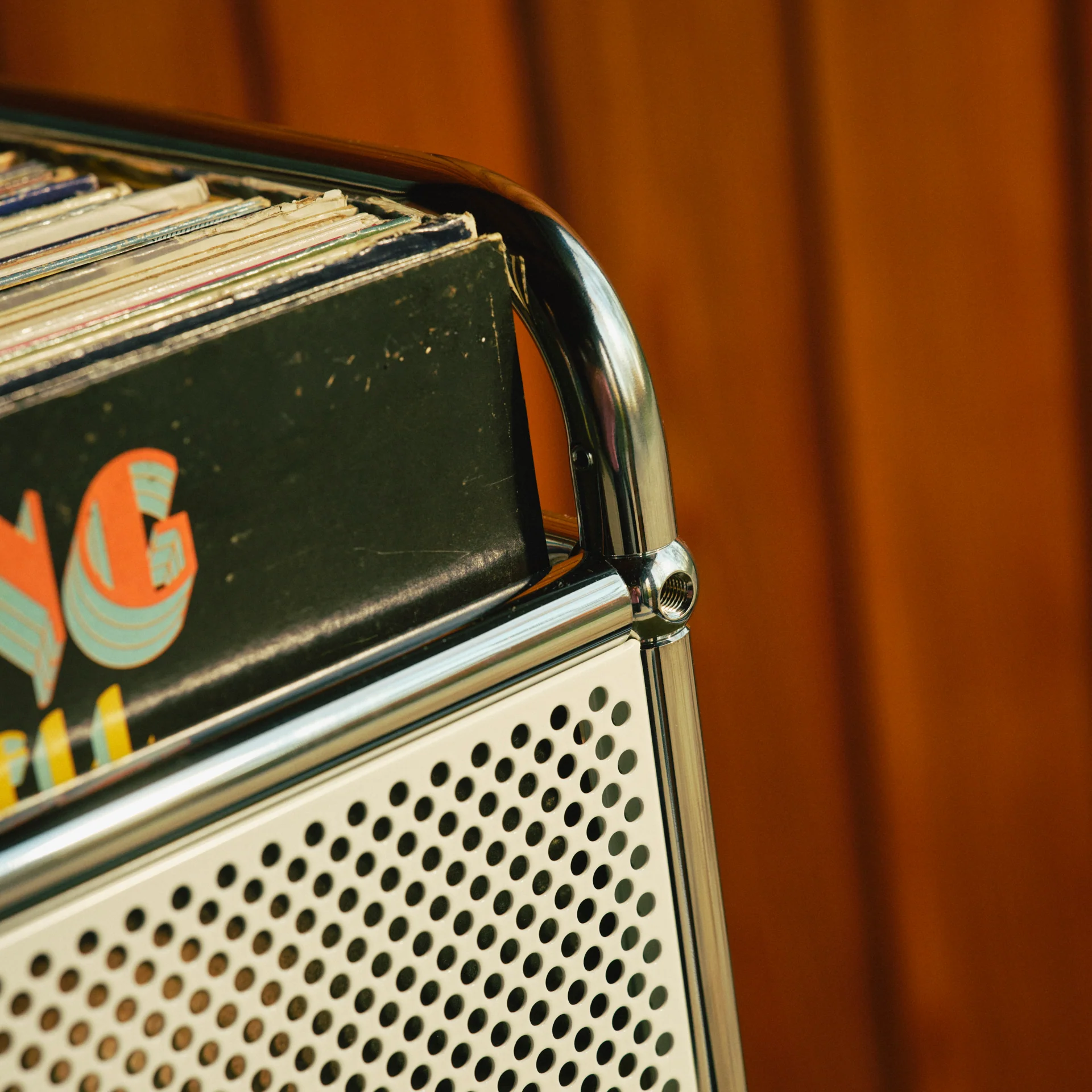 USM x Symbol Record Cart - Image 3