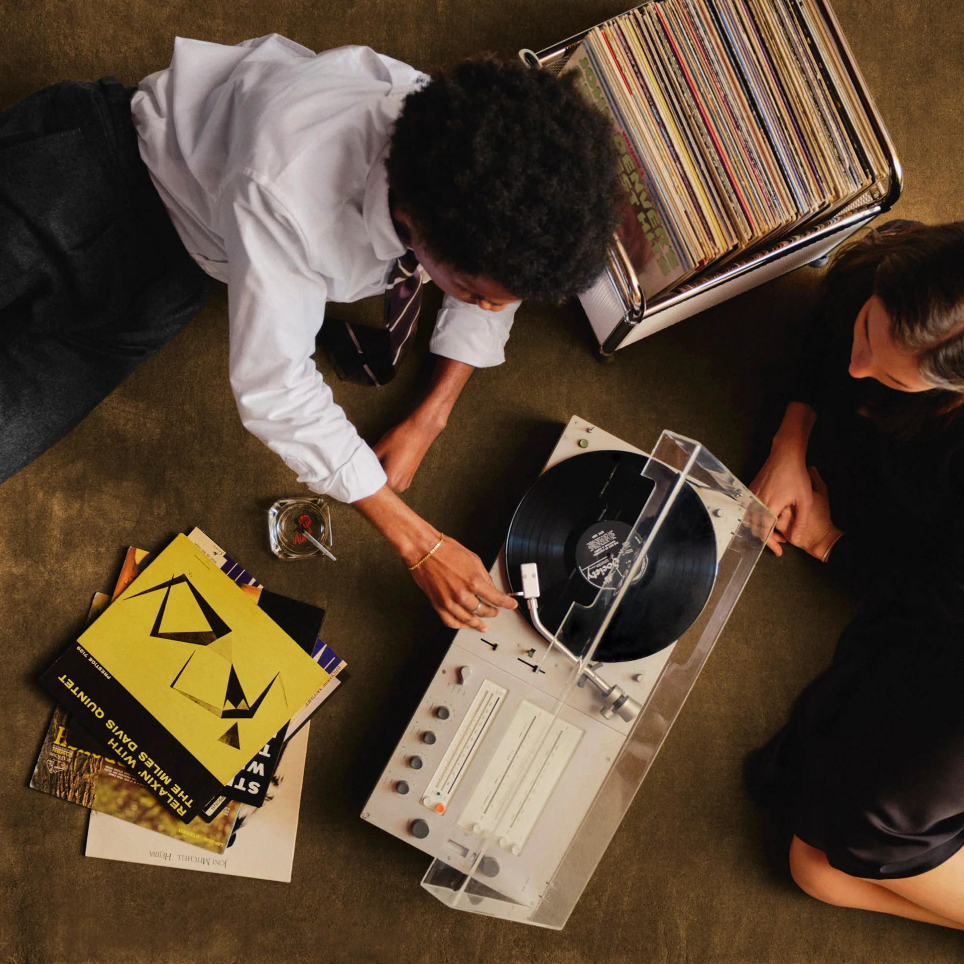 USM x Symbol Record Crate - Image 3